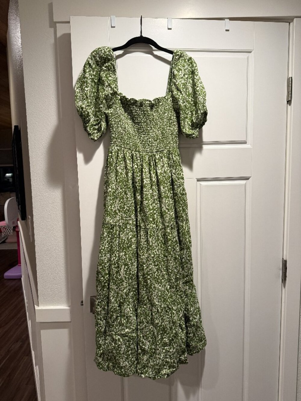 Abercrombie & Fitch Smocked Bodice Linen-Blend Puff Sleeve Floral